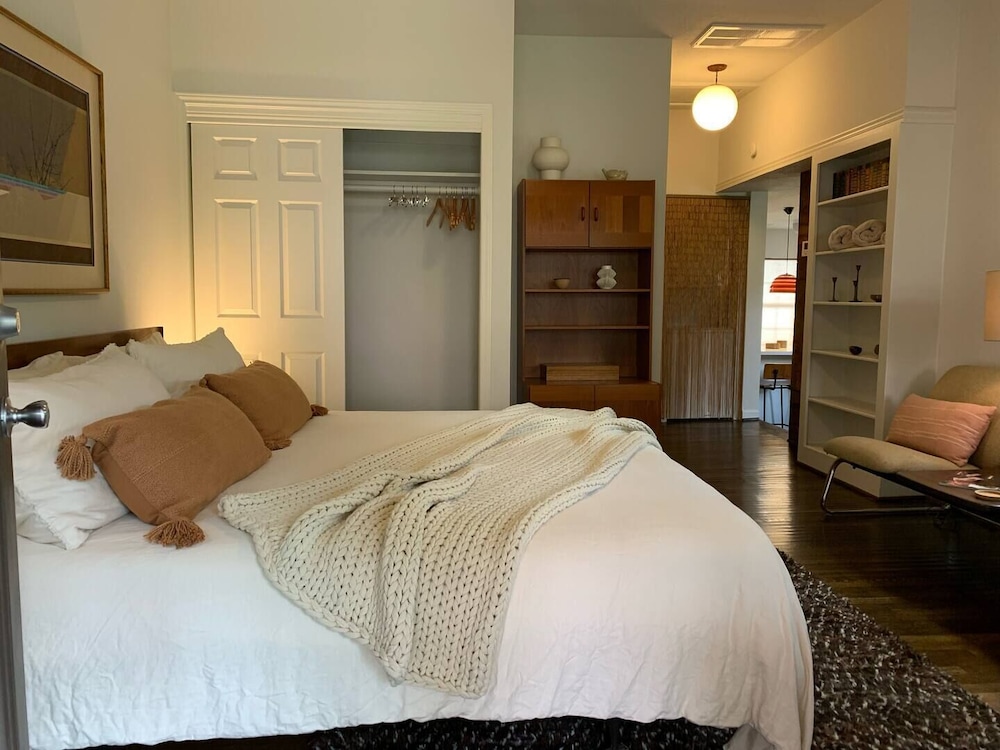 Ponderosa Boutique Collection — 4-Star Luxury Hotel in Houston, United States