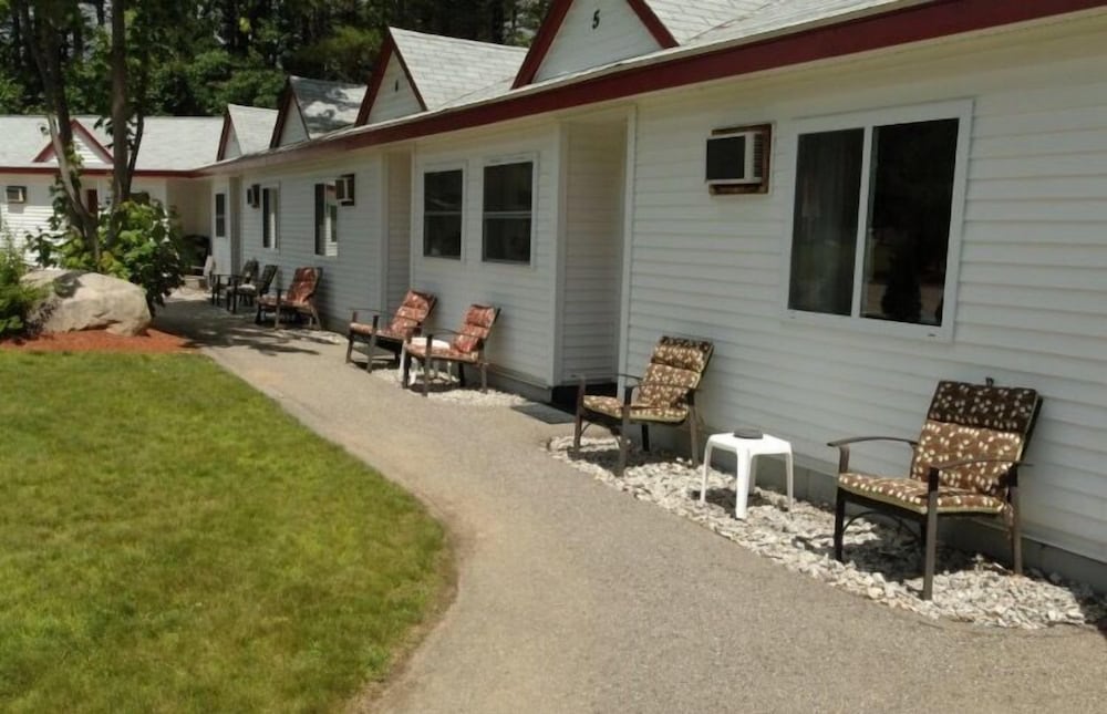 Saco River Motor Lodge & Suites - photo 19