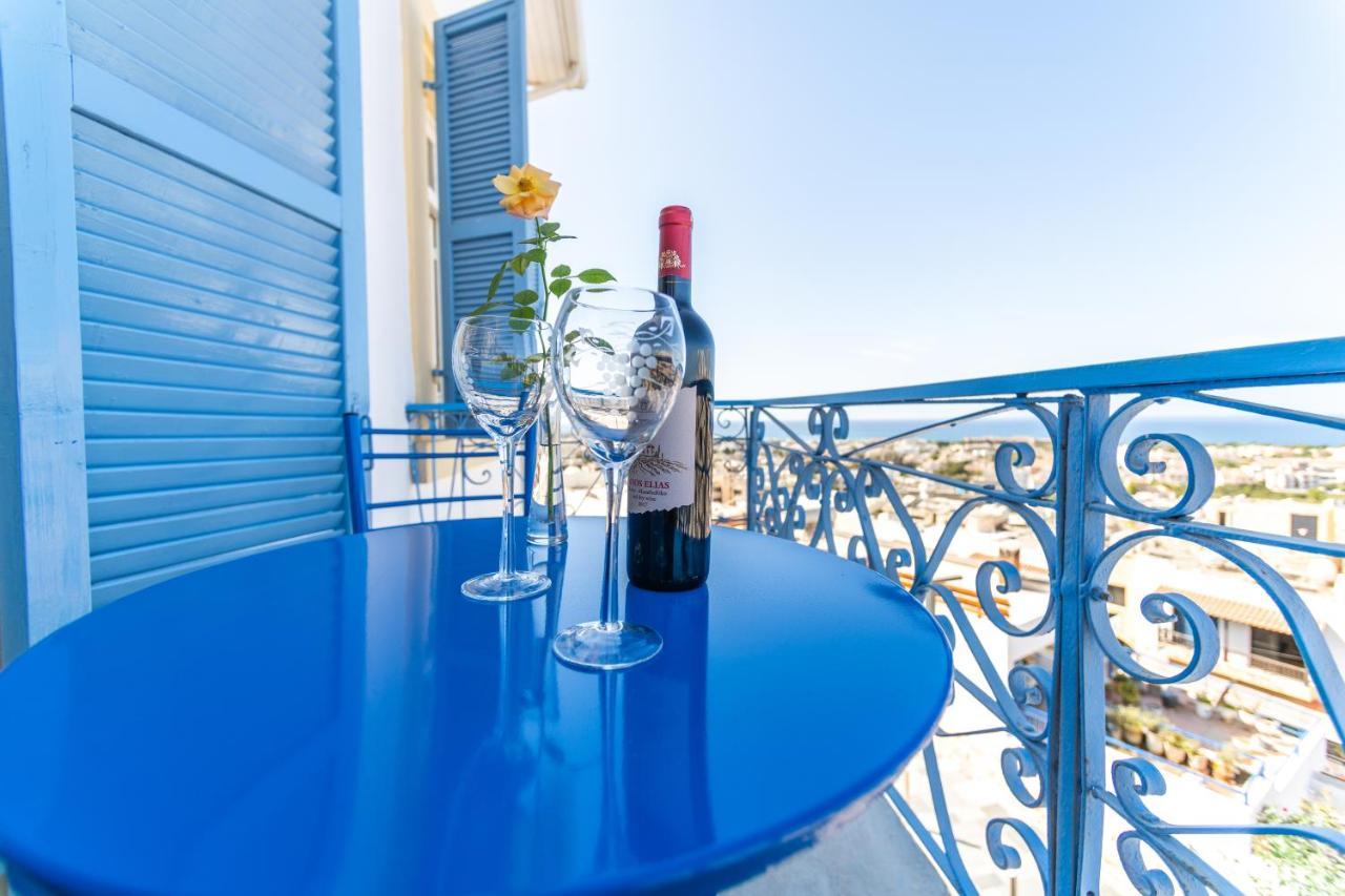 Town Apartment with panoramic seaview