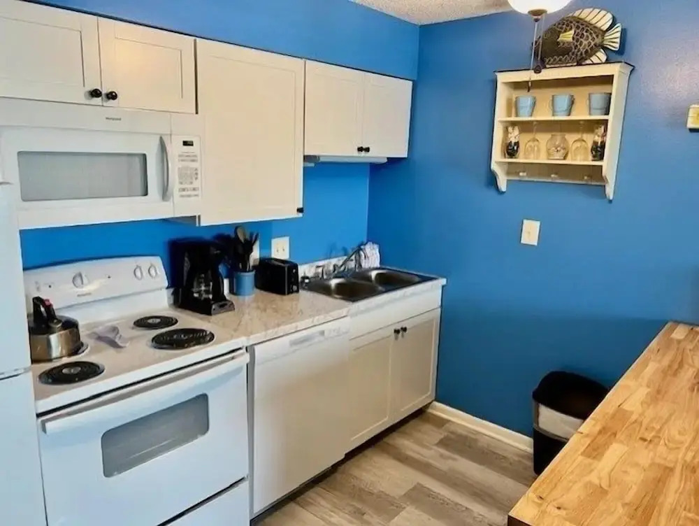 Royal Garden Resort 511 2 Bedroom Condo by RedAwning - photo 8