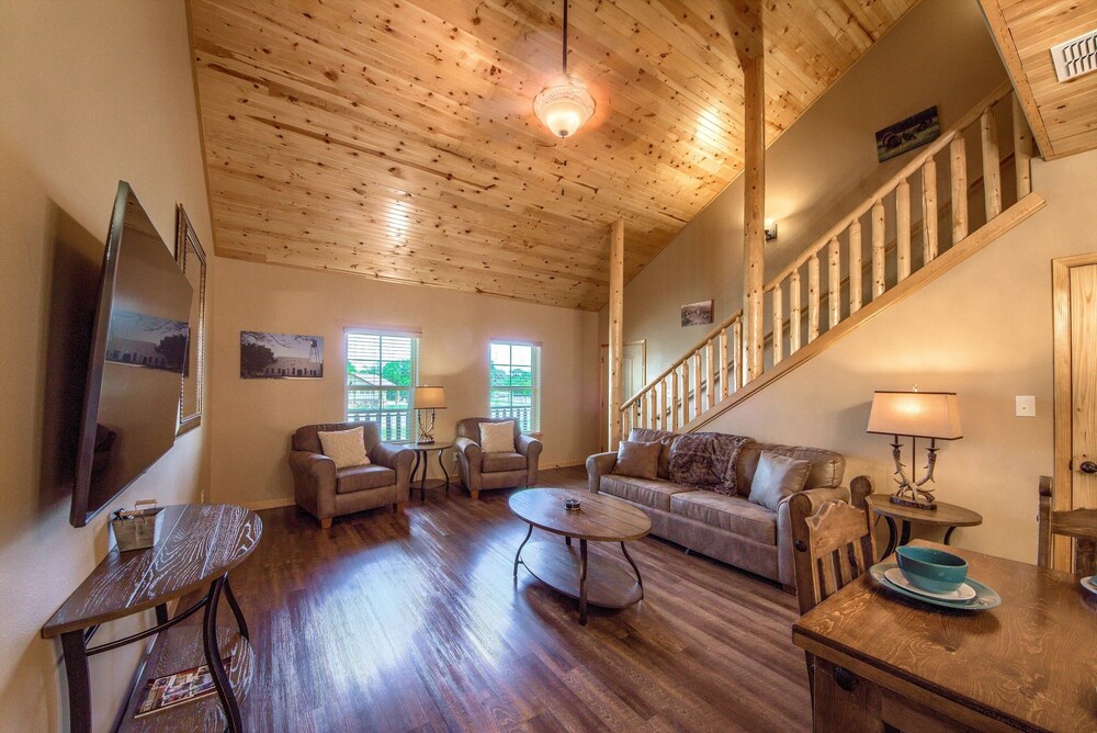Old Mills Resort OM A8 3 Bedroom Condo by RedAwning - photo 9