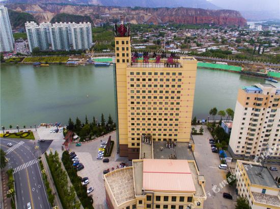 Hongrui Holiday Hotel in Liujiaxia, People's Republic of China