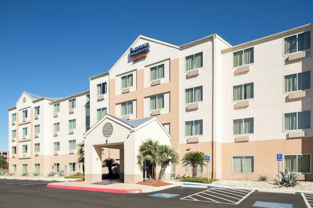 Fairfield Inn & Suites by Marriott San Antonio Market Square - featured photo