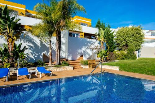 Pine Tree Apartments Praia da Coelha Albufeira — 4-Star Luxury Hotel in Albufeira, Portugal