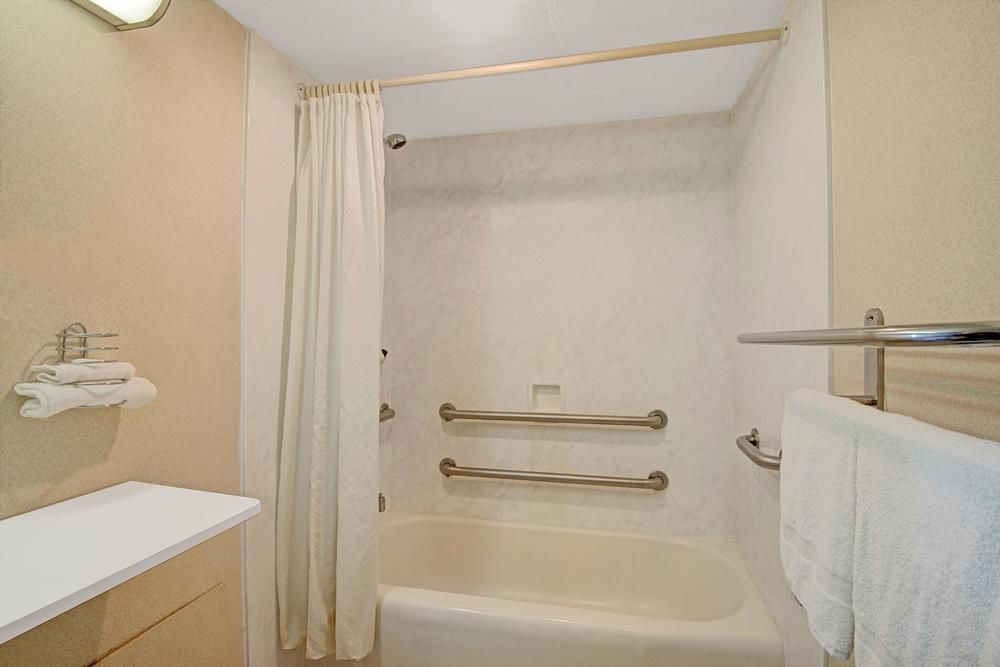 Knights Inn Wheeling - photo 10