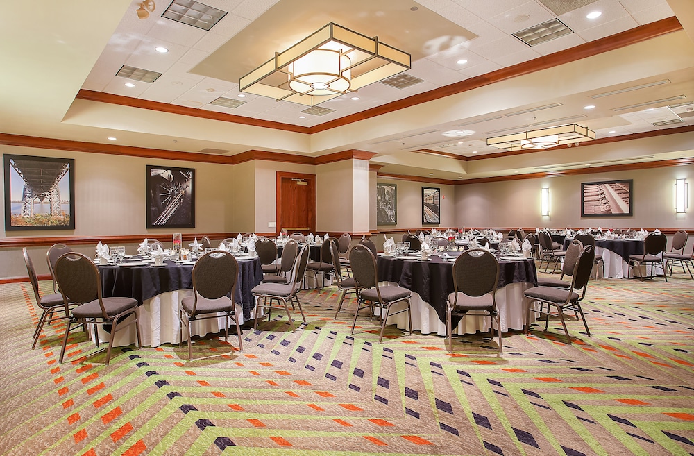 Holiday Inn University Plaza Bowling Green by IHG - photo 37