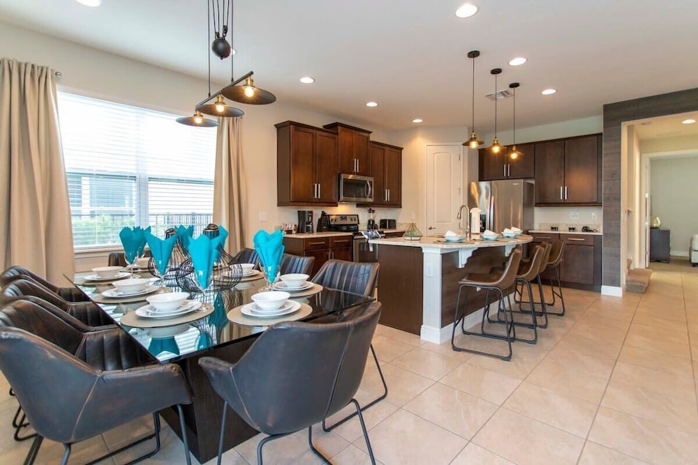 Luxurious 5Bd Single Family w Pool&Jacuzzi @Encore Resort 7432 - photo 30