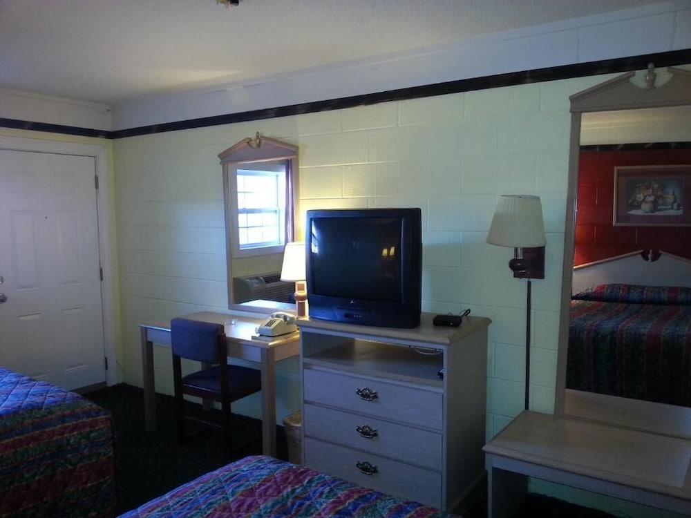 Tower Motel - photo 9