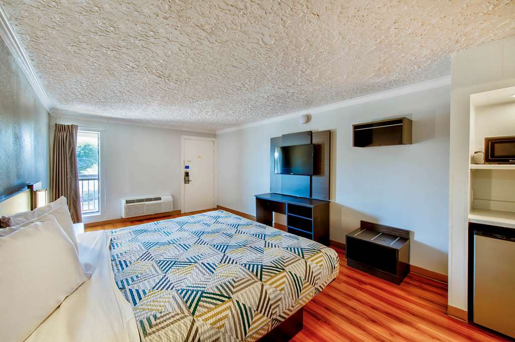 Motel 6 Fort Worth TX White Settlement - photo 6