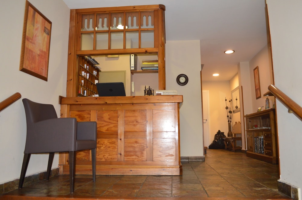 Hotel Los Robles — Cangas De Onis — photo 2