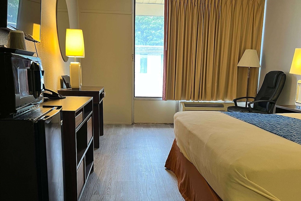 Travelodge by Wyndham Carlisle North - photo 4