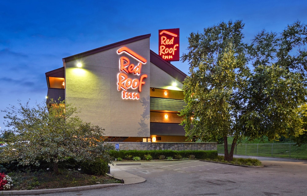 Red Roof Inn Louisville Expo Airport - photo 29