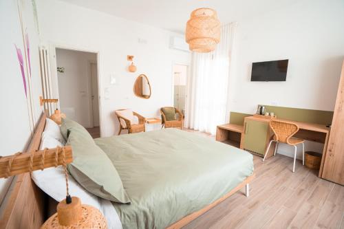 Adriatic Sunrise B&B — 4-Star Luxury Hotel in Alba Adriatica, Italy
