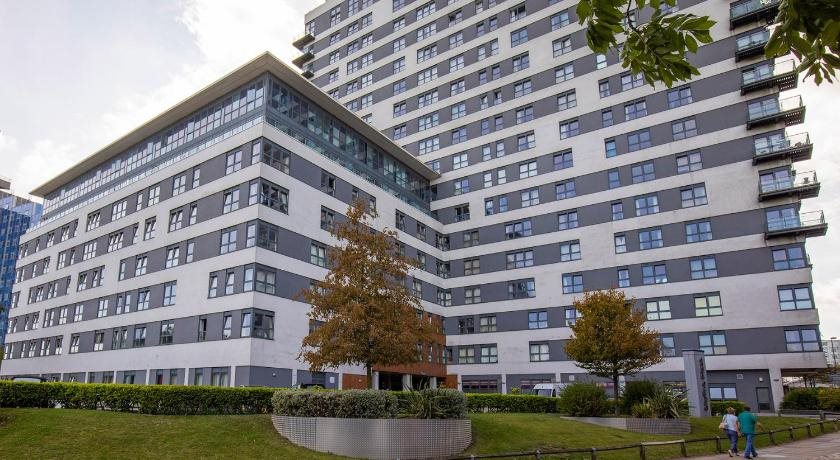 Skyline Plaza — 4-Star Luxury Hotel in Basingstoke, United Kingdom