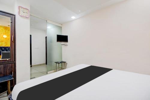 Hotel Rajadhani in Guntur, India