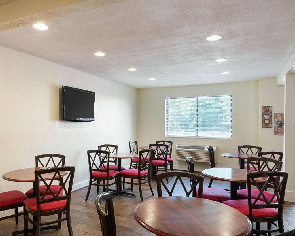 Remembrance Inn - photo 14