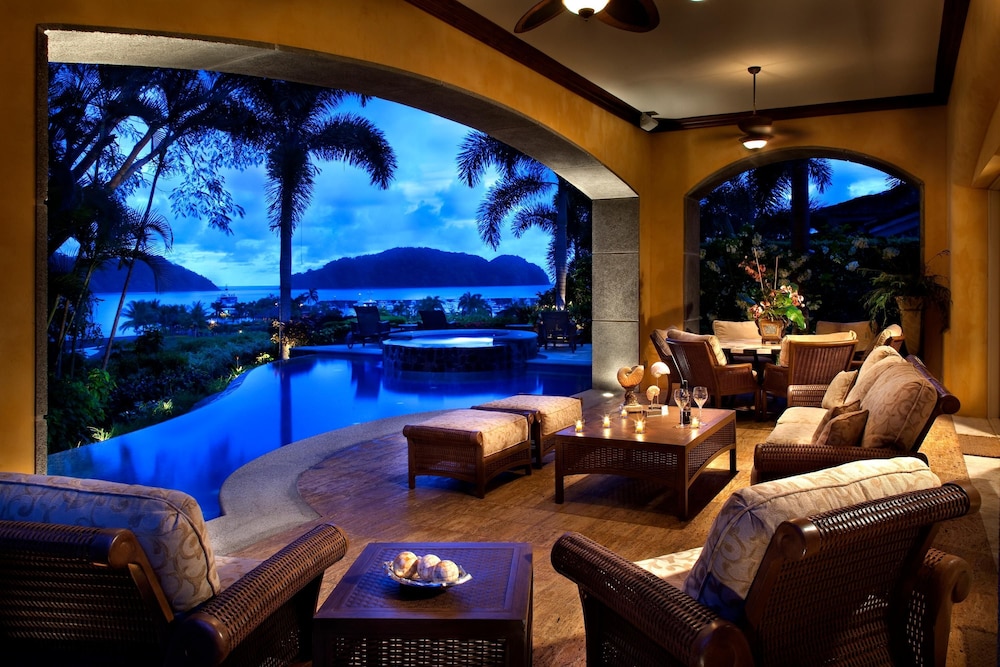 Villa La Perla in Herradura — 4-Star Luxury Hotel in Jaco, Costa Rica