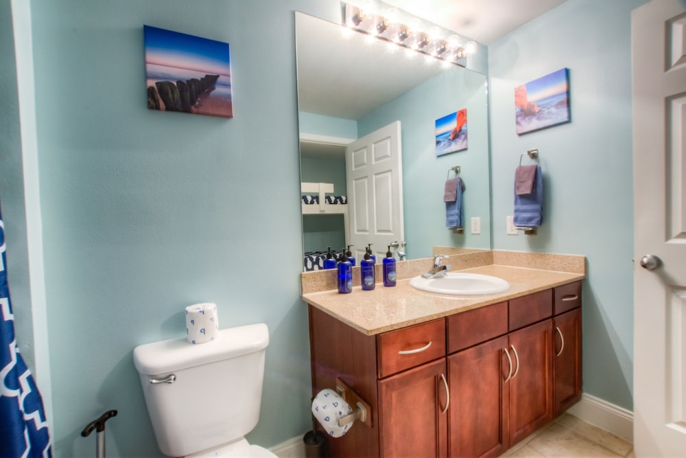 Laketown Wharf Resort by Aneliya's Rentals - photo 781