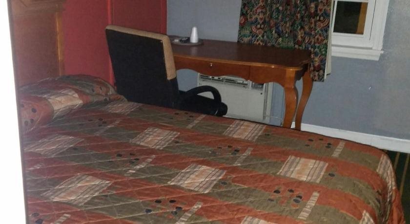 Berkeley Springs Motel - photo 7