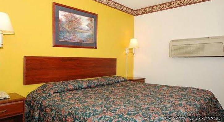 Regency Inn Kansas City - photo 10