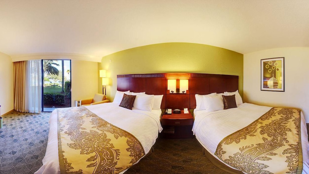 Courtyard by Marriott Bradenton Sarasota Riverfront - photo 4