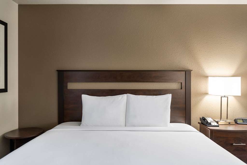 Travelodge by Wyndham Dexter - photo 32