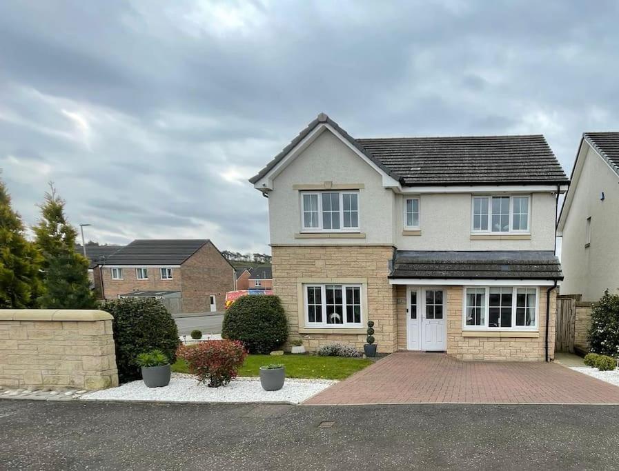 Entire 4 bed perfect family home in Glasgow — 4-Star Luxury Hotel in Glasgow, United Kingdom