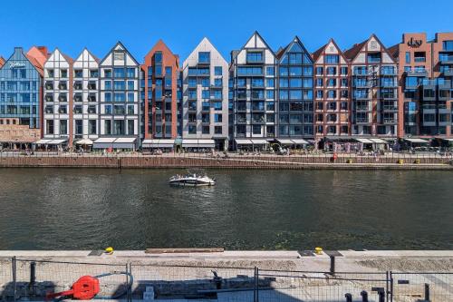 Elegancki & Przestronny Apartament nad Motławą by Noclegi Renters — 4-Star Luxury Hotel in Gdansk, Poland
