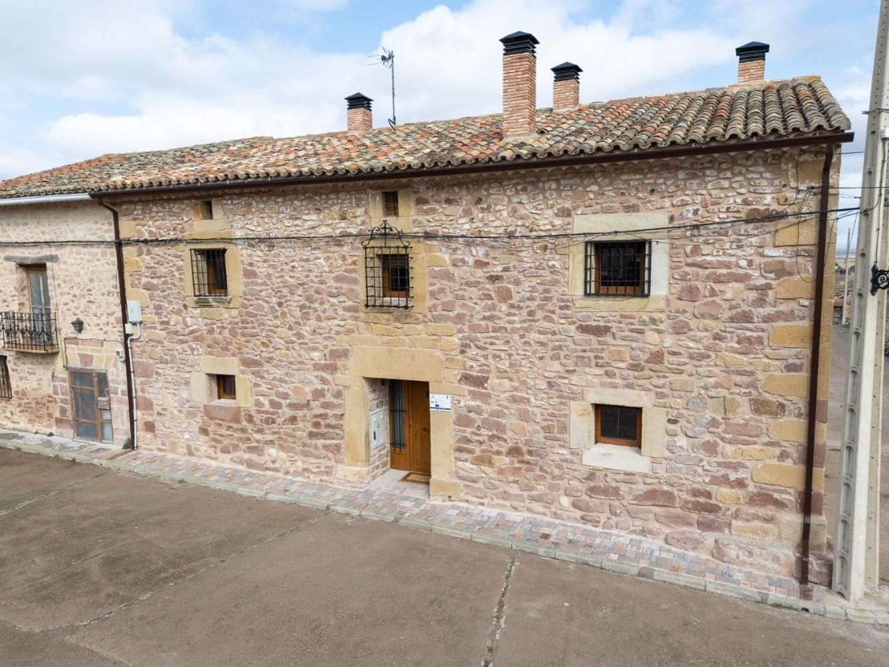Alojamiento Rural Sierra Caldereros — hotel in Molina De Aragon