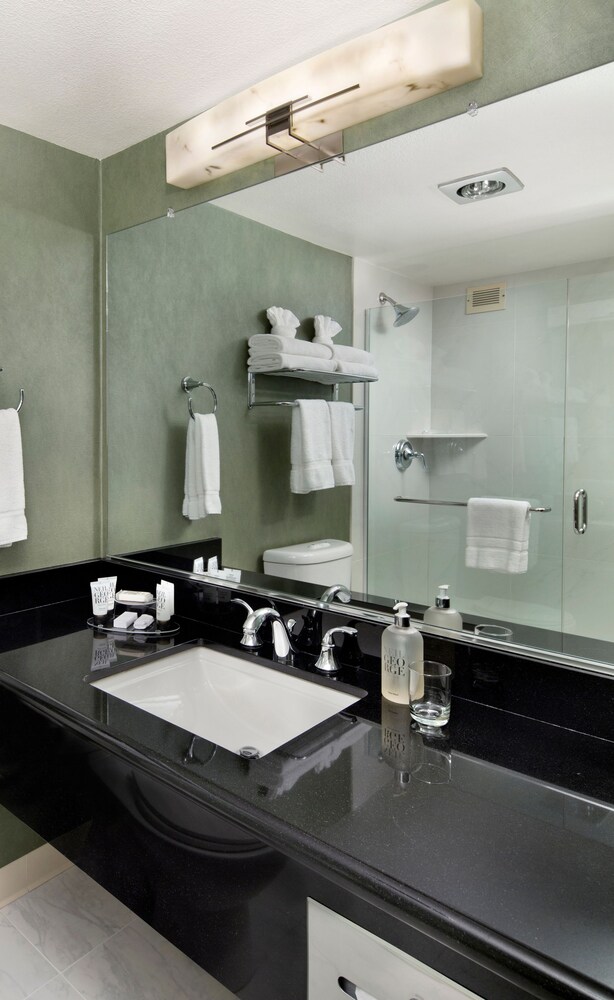 Maple Tree Inn - photo 12