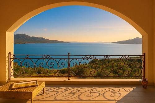 Filistron Seaview Bliss Coastal Charm Hideaway — hotel in Metamorfosi