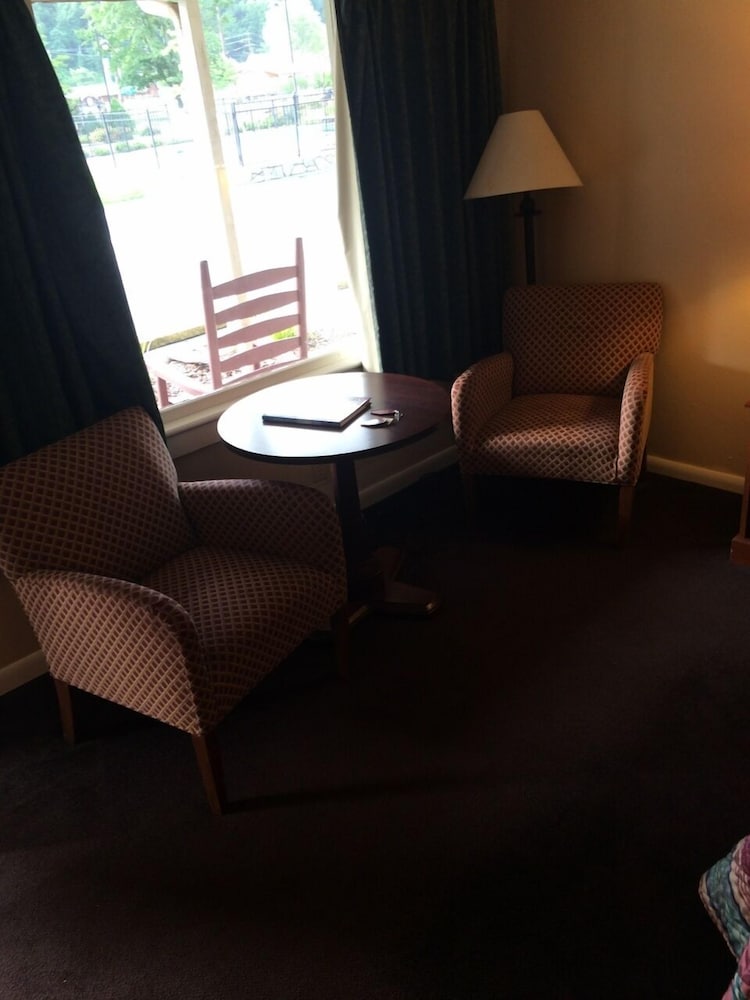 Drama Inn - photo 10