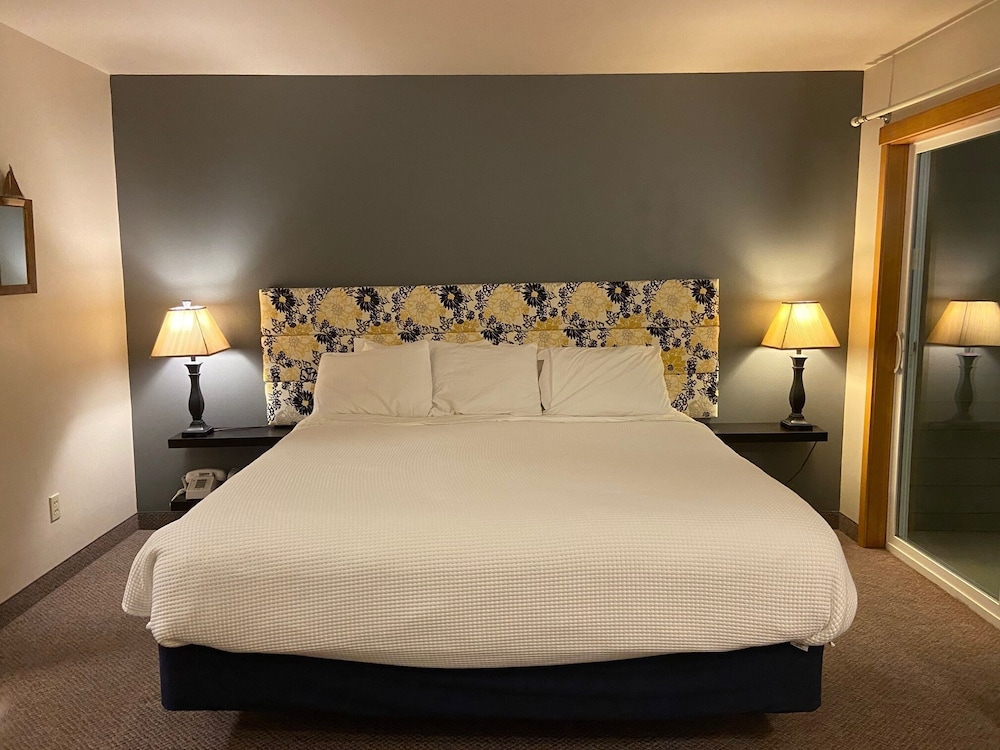 Sea Breeze Court - photo 11