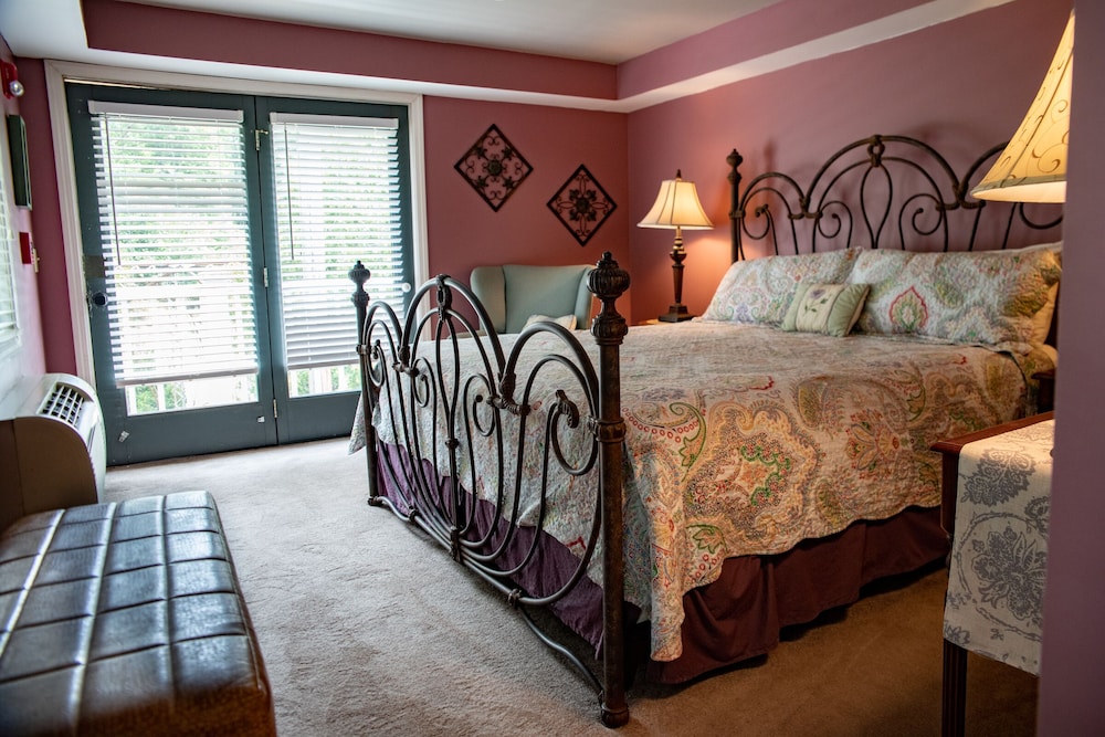 Elk River Hotel & Cafe - photo 16
