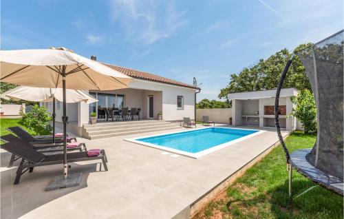 Amazing Home In Galizana With Wifi — 4-Star Luxury Hotel in Galizana, Croatia