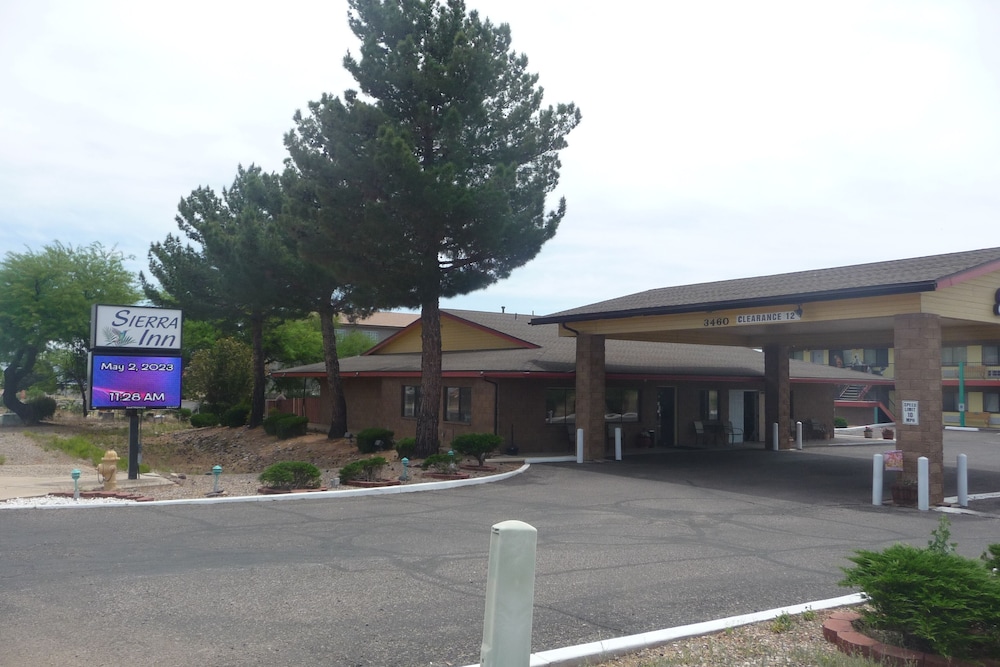 Sierra Inn Near Fort Huachuca AZ - photo 81