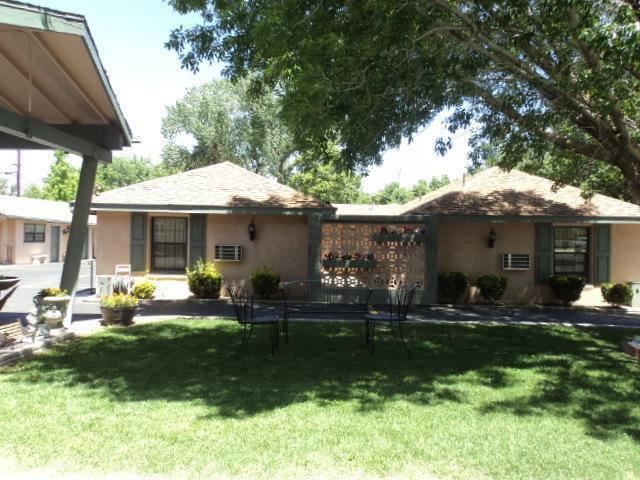 Bishop Elms Motel — Bishop — photo 5