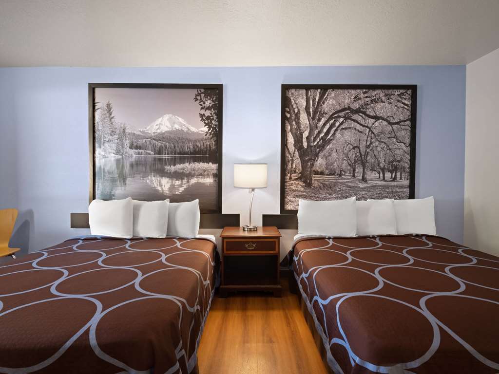 Super 8 by Wyndham Dunnigan - featured photo