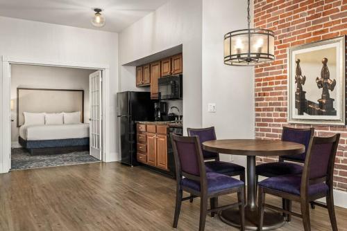 La Belle Maison Resort by ResortShare — 4-Star Luxury Hotel in New Orleans, United States