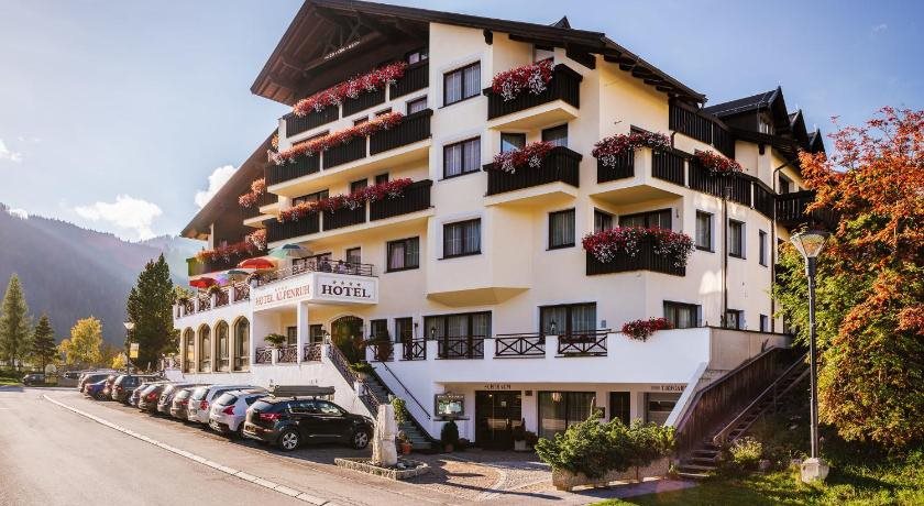 Hotel Garni Alpenruh Micheluzzi in Serfaus, Austria