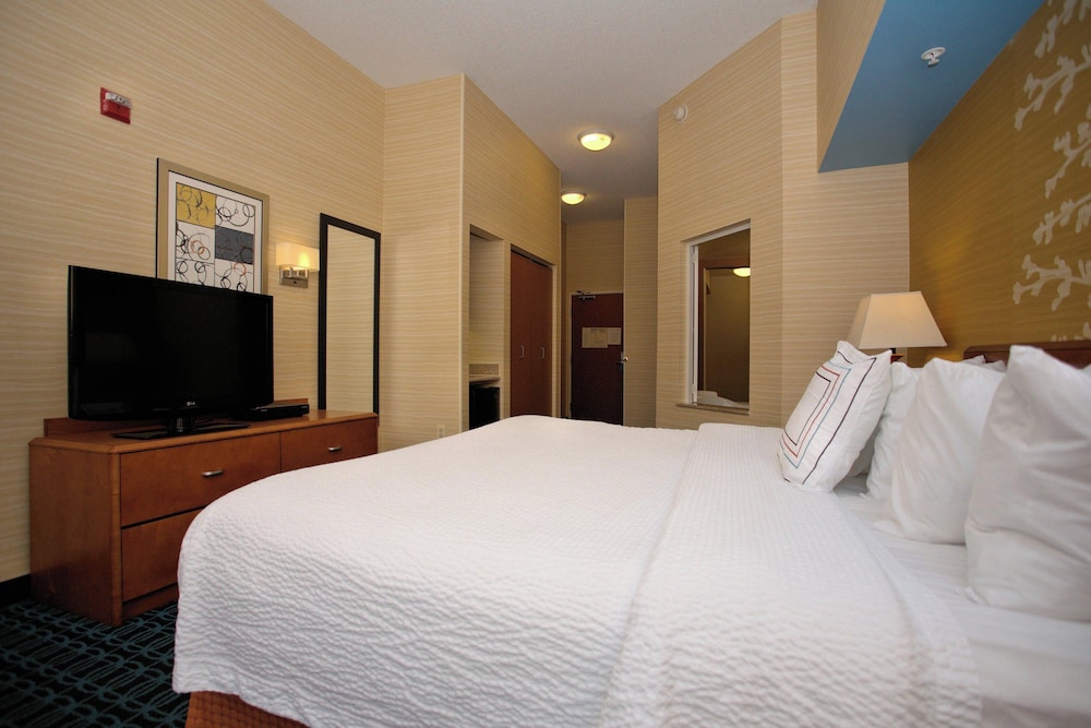 Fairfield Inn & Suites by Marriott Edison South Plainfield - photo 24