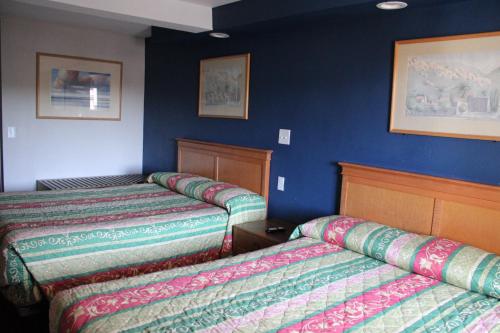 Flagstaff Motel - photo 13