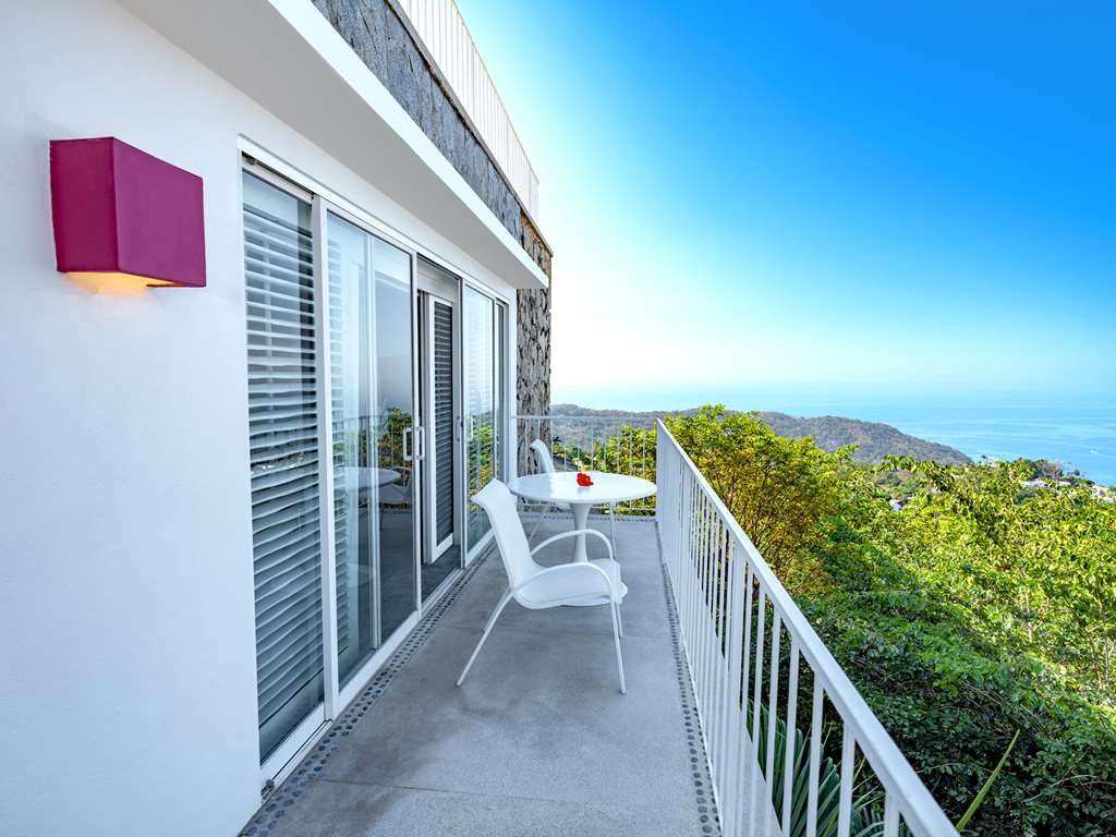 Las Brisas Acapulco Roqueta Suite