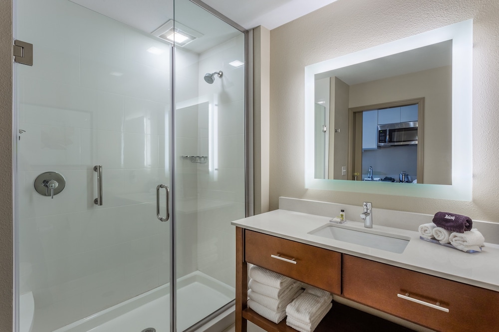 Candlewood Suites Fargo South Medical Center by IHG - photo 15
