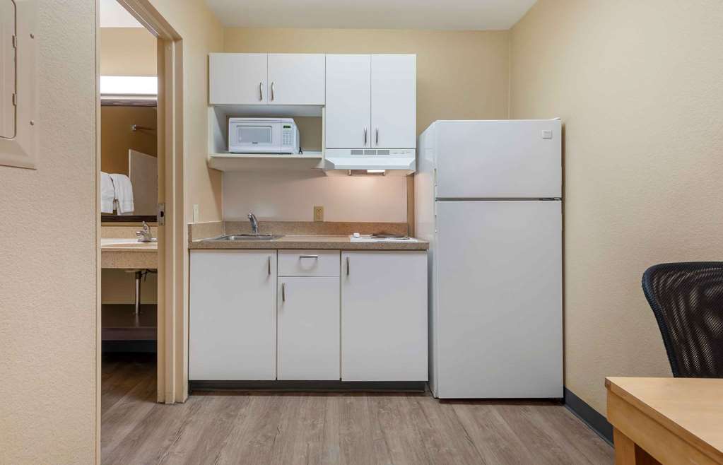 Extended Stay America Suites Bakersfield California Avenue - photo 26