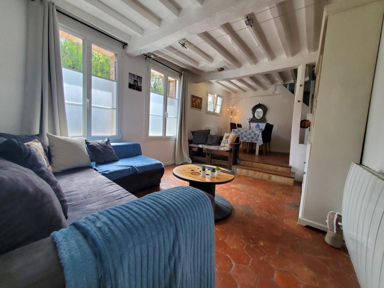 Chez Le Petit Peintre pet-friendly hotel Laboissiere-En-Thelle