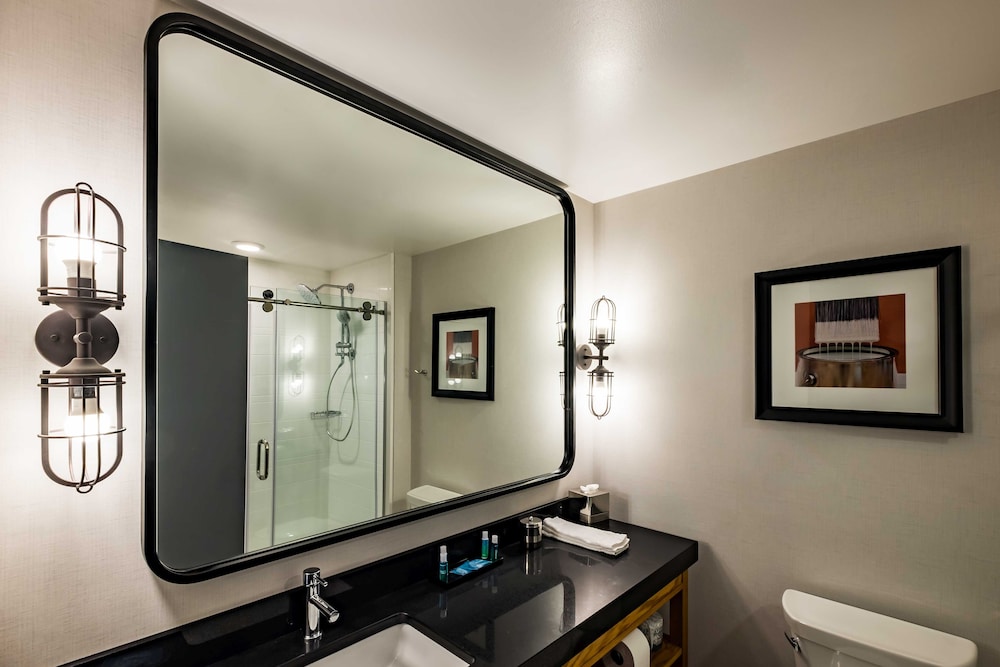 Hotel Indigo Madison Downtown by IHG - photo 22