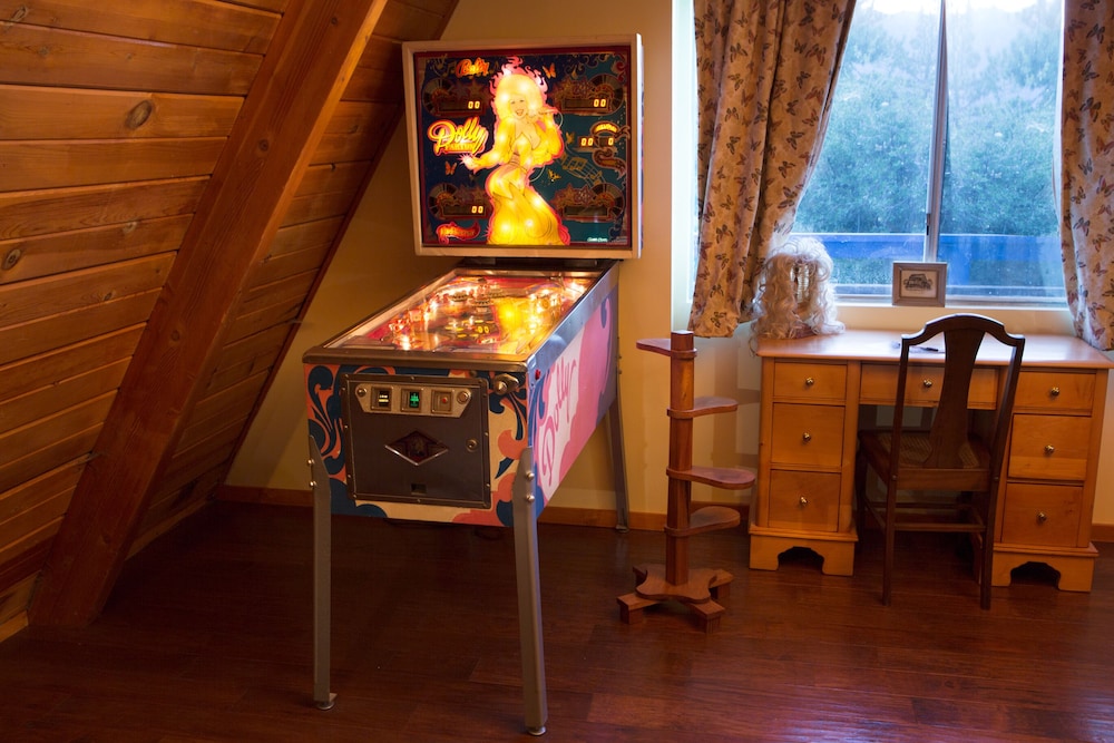 Hicksville Pines Chalets & Motel - photo 46