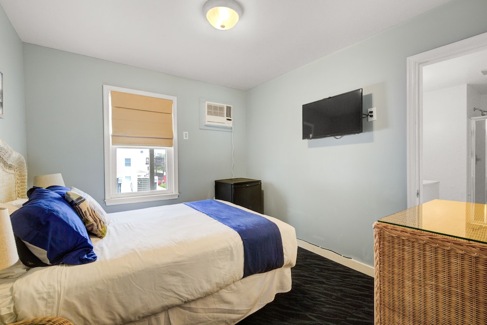 Surf City Hotel - photo 35