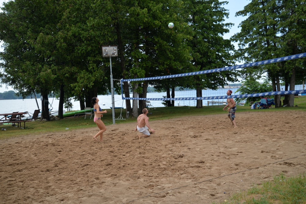 Beach Harbor Resort - photo 90